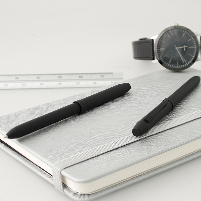 INSIGNIA BLACK